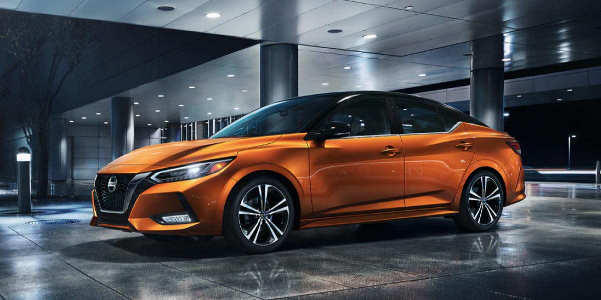 2021 Nissan Sentra Orange exterior side angle