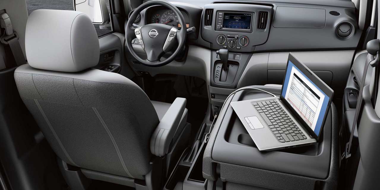 2021 Nissan NV 200 Interior
